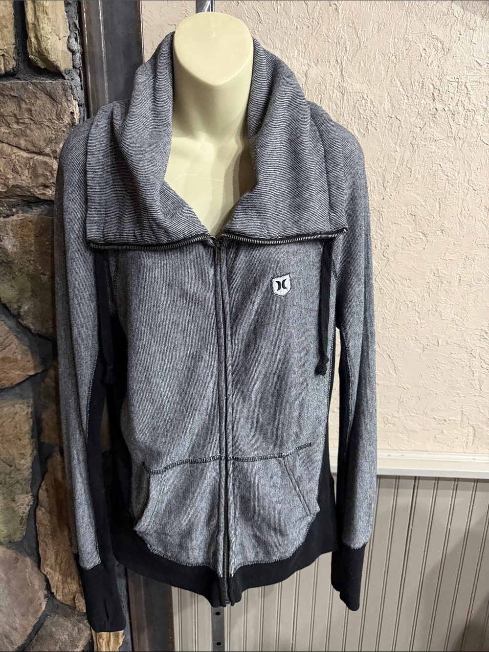 Hurley Women's Gray/Black/White Zip-up Front Hooded Sweatshirt with Black Tai